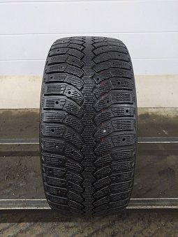 Bridgestone Blizzak Spike 01 245/40 R18 97T 