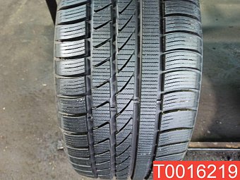 Hankook IceBear W300 255/40 R18 99V 