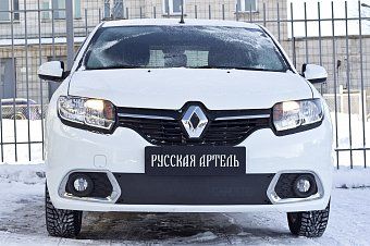 Зимняя заглушка решетки переднего бампера для Renault Sandero II (2014-2018 ) дорестайлинг