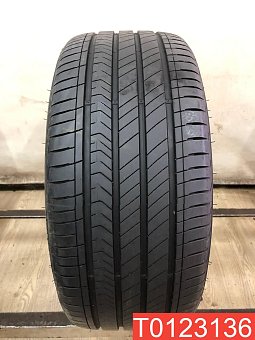 Kumho Majesty 9 Solus TA91 245/45 R17 99W 