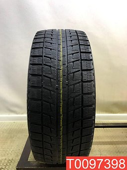 Bridgestone Blizzak Revo 2 235/45 R17 94Q 