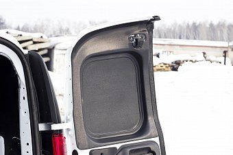 Обшивка задних дверей 2мм (со скотчем 3М) для Lada Largus (фургон) (2012-н.в.)