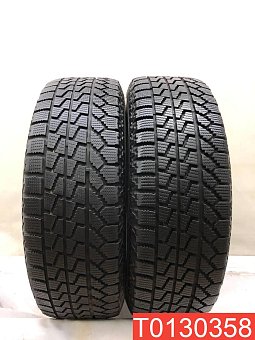 Toyo Winter Tranpath ms 215/65 R16 98Q 