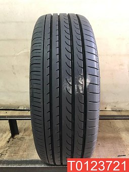 Yokohama BluEarth RV02 215/65 R16 98H 