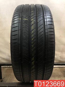 Kumho Majesty 9 Solus TA91 245/45 R17 99W 