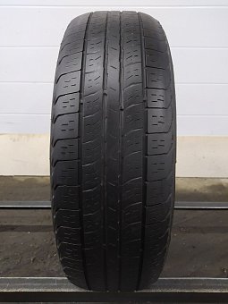 Kumho Road Venture APT 215/70 R16 99T 